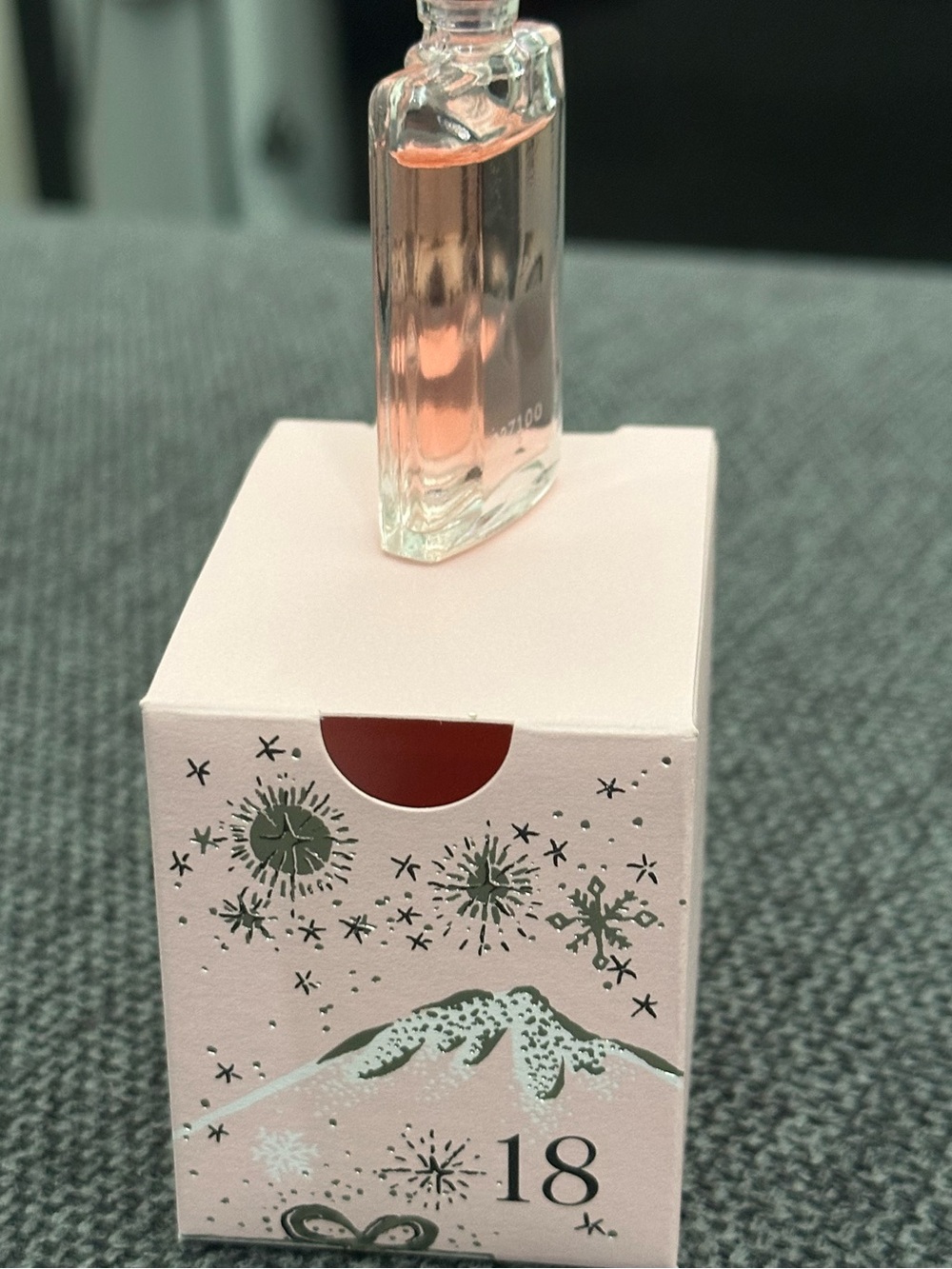 Lancôme Idôle Le Parfum Eau de Parfum Mini 5ml Travel Size NIB Advent 2025 #18 - Picture 4 of 8
